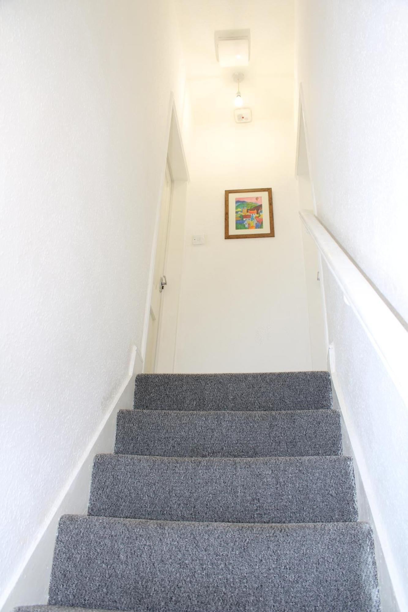 F2S Serviced Apartments 2Bedroom Terrace House With Free Wifi Netflix Suitable For Contractors Walking Distance To Train Station Derby Dış mekan fotoğraf