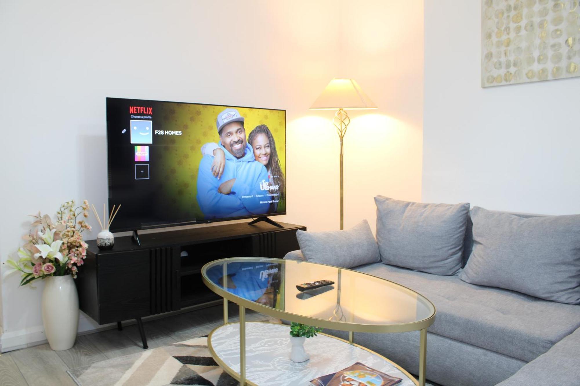 F2S Serviced Apartments 2Bedroom Terrace House With Free Wifi Netflix Suitable For Contractors Walking Distance To Train Station Derby Dış mekan fotoğraf